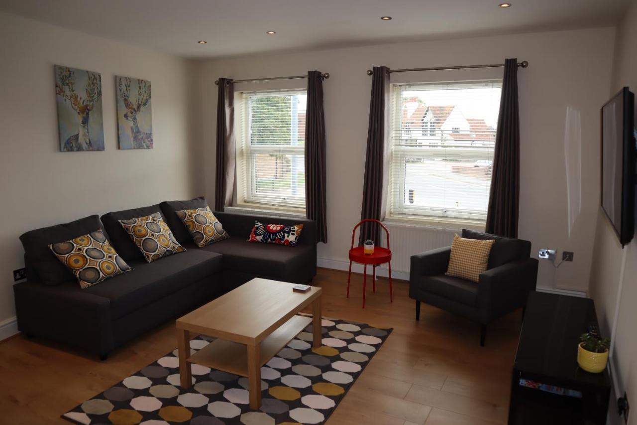 Parkview Apartments ווינדזור מראה חיצוני תמונה