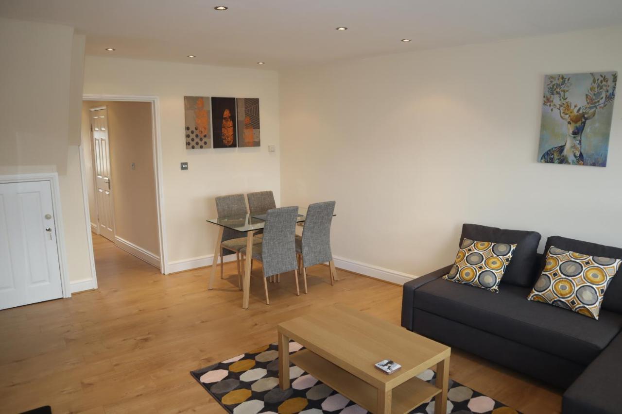 Parkview Apartments ווינדזור מראה חיצוני תמונה